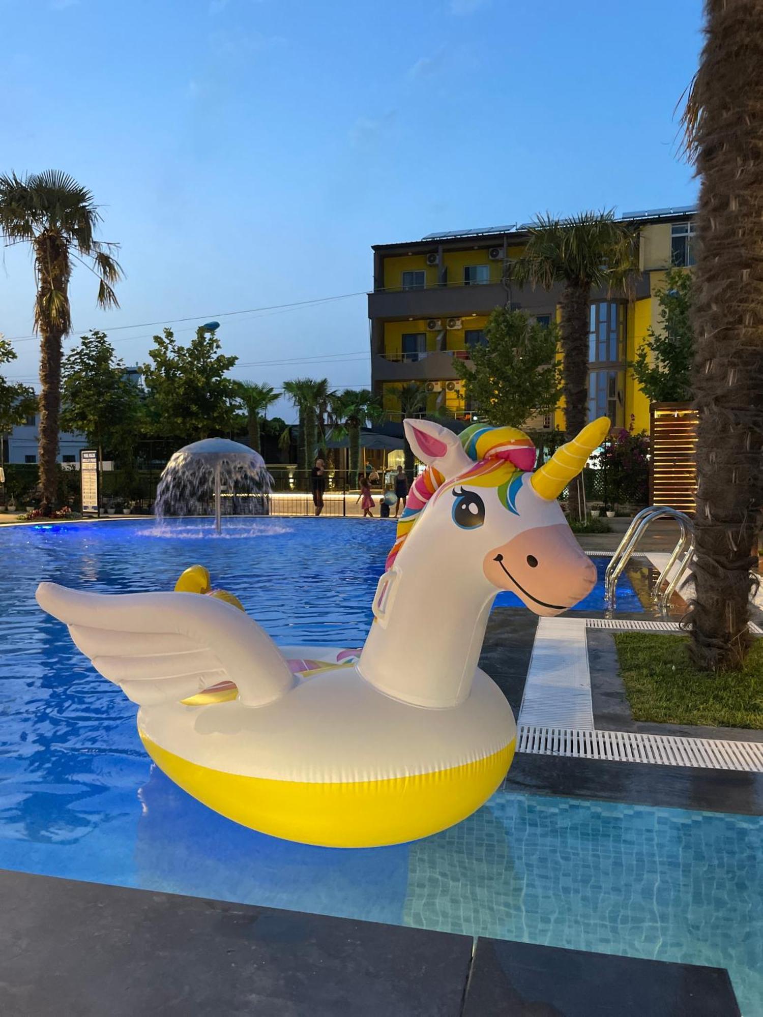 Hotel Qetesia-Te Indriti Velipojë 외부 사진