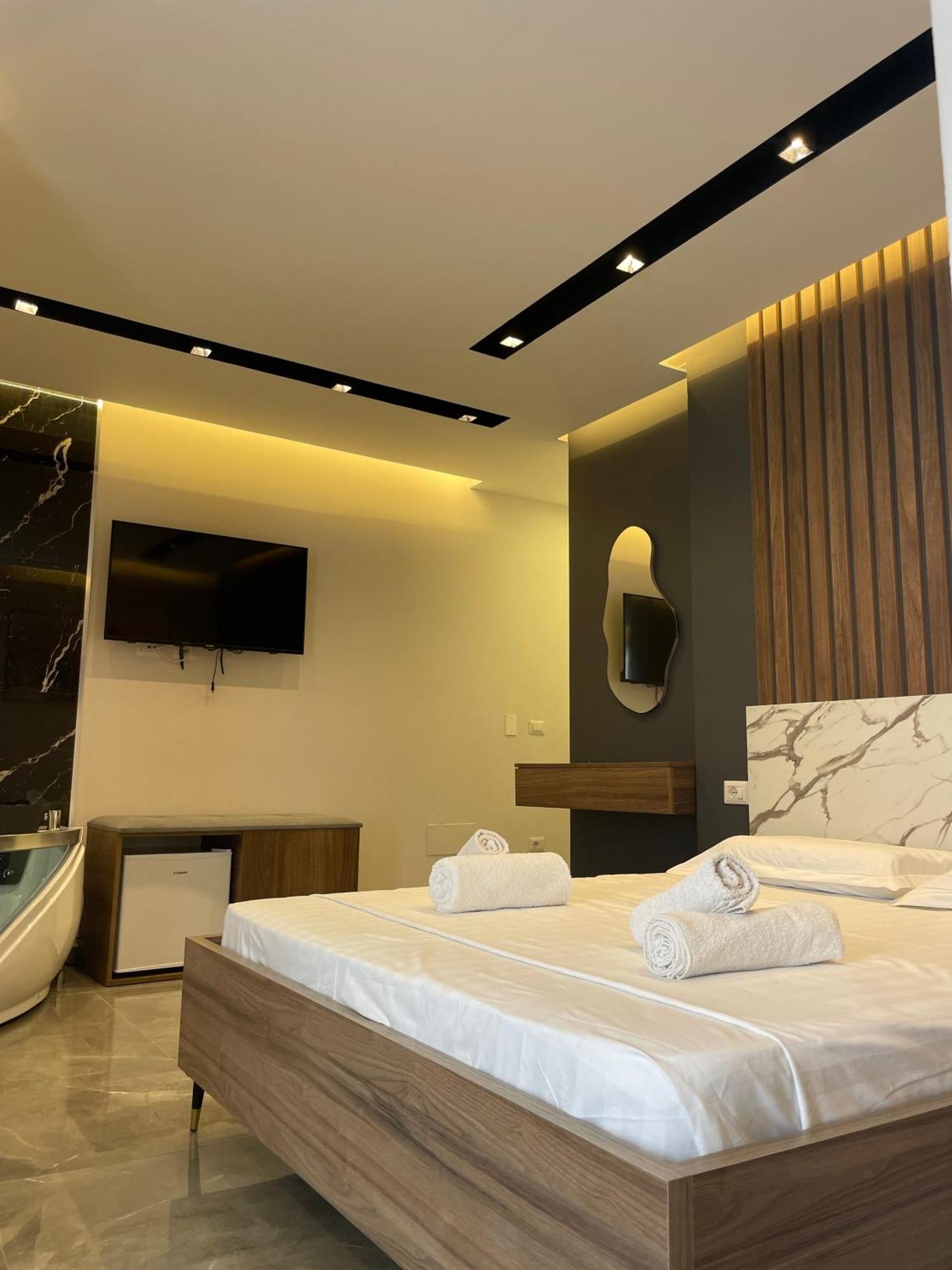 Hotel Qetesia-Te Indriti Velipojë 외부 사진